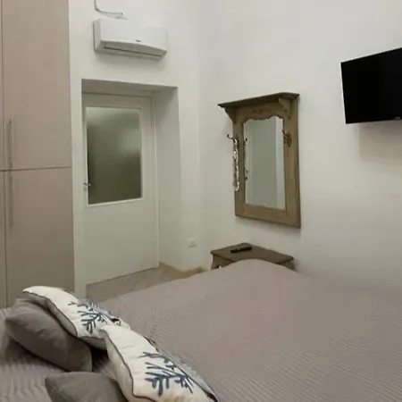 Apartment Fronte Mare-stazione Monica *