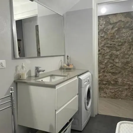 Apartment Fronte Mare-stazione Monica